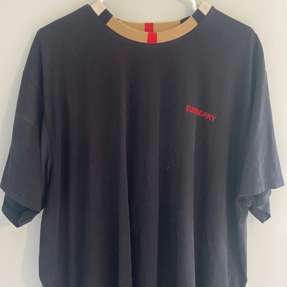 burberry t shirt!!